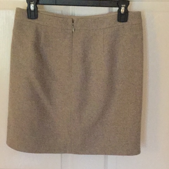 J. Crew Skirt Size 2 Light Gray - Picture 2 of 3